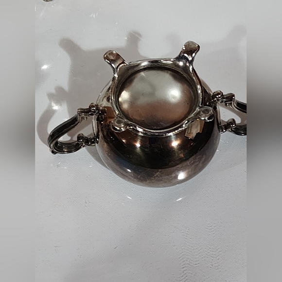Vintage silver-plated tea set made by the International Silver Company - Picture 10 of 17